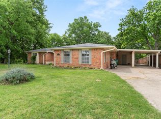 1010 Nina St, Bowie, TX 76230