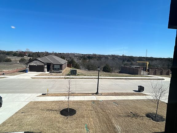 3rd image of 750 Jupe Way