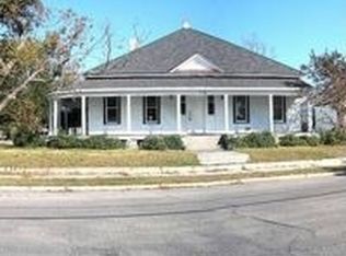 1136 2nd St, Gulfport, MS 39501