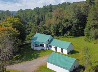 704 S Wheelock Rd, Lyndonville, VT 05851