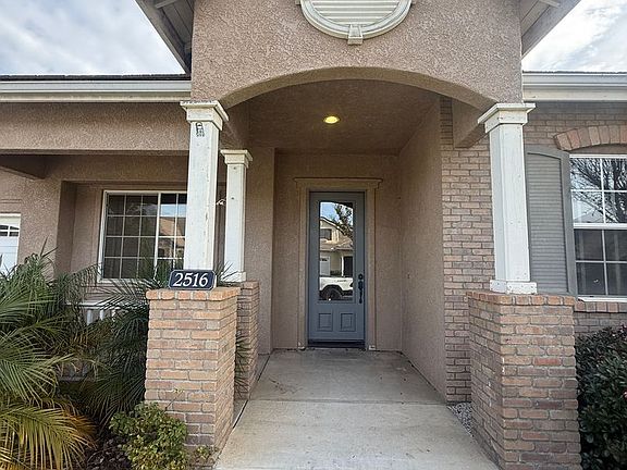 2nd image of 2516 Logan Dr