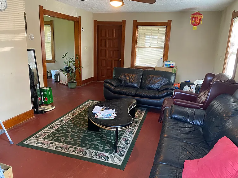 516 Napoleon Rd #3 — Photo 2