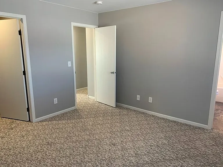 200 E Pike Ave — Photo 11