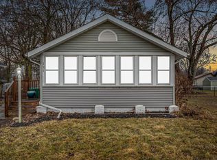 121 Lawndale Ave, Mishawaka, IN