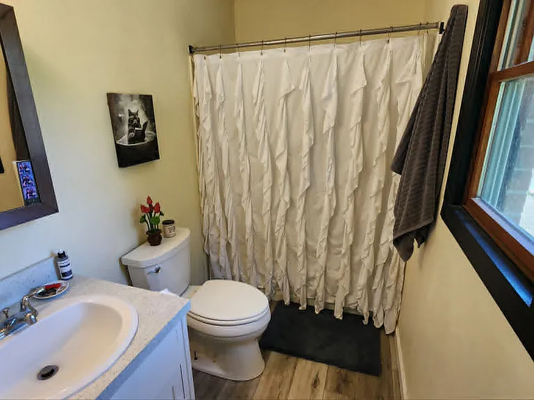 209 Dabney Dr — Photo 10