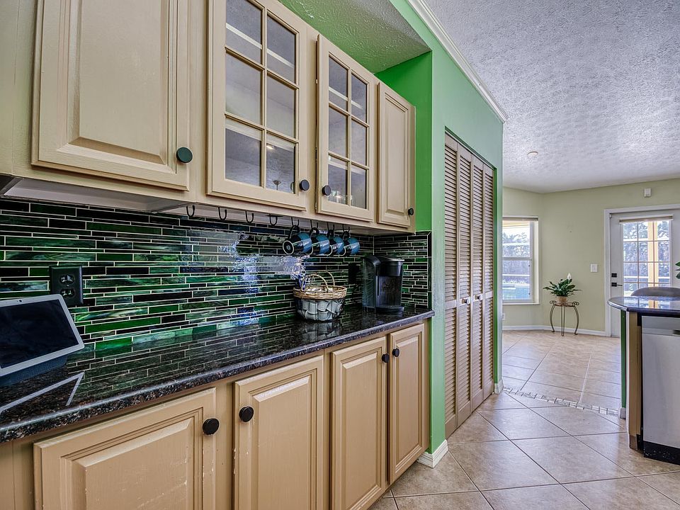 1st image of 214 NE Blairwood Trace