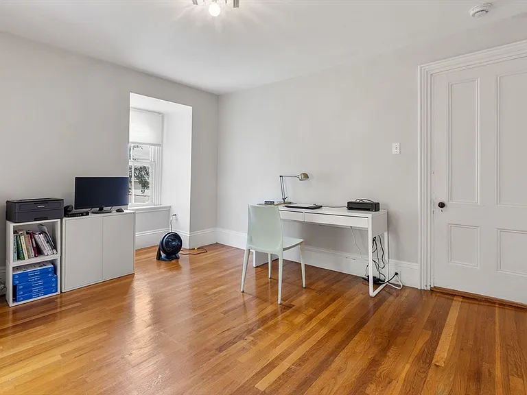 15 Myrtle St #2 — Photo 26