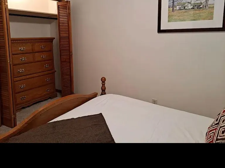 118 Bartlett St #E — Photo 6