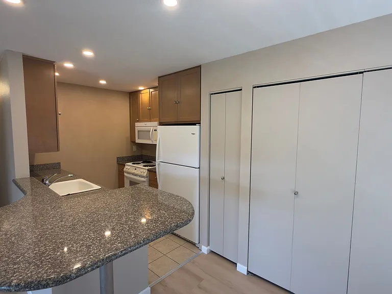 480 Kenolio Rd #21-202 — Photo 7
