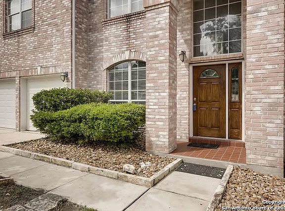 3rd image of 21215 La Ladera