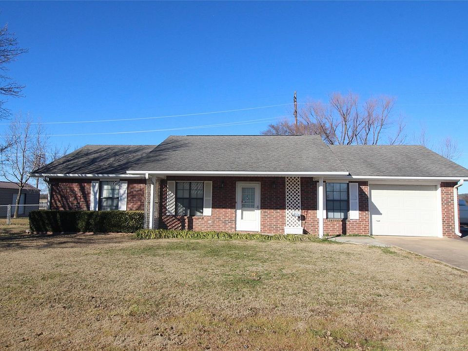 1st image of 107 Cedar Ln