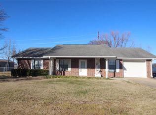 107 Cedar Ln, Heavener, OK 74937