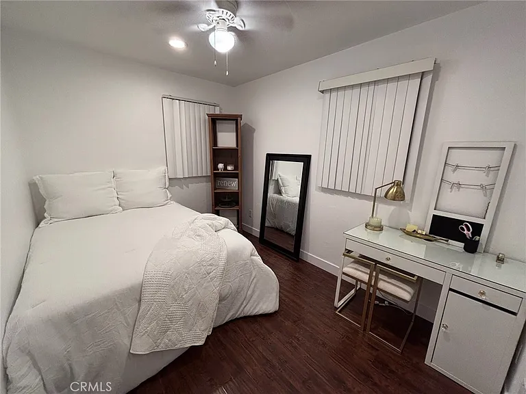 1891 Saint Louis Ave — Photo 10