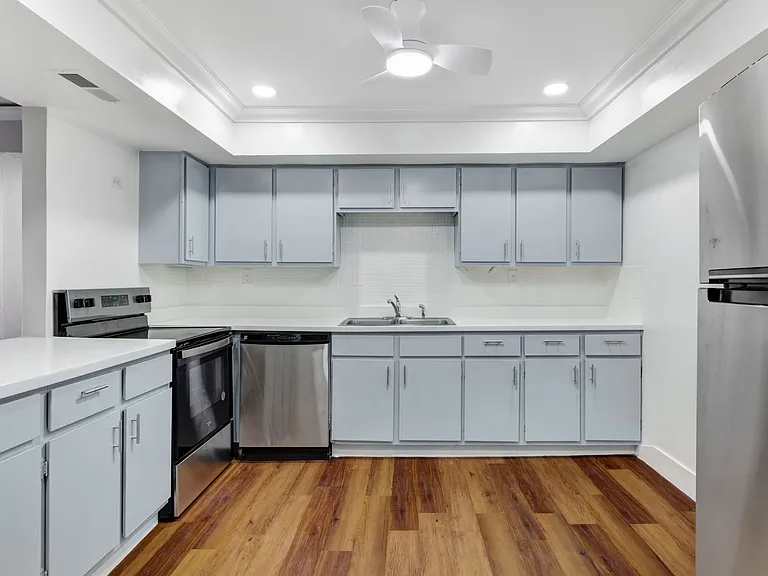 17920 Gulf Blvd #205 — Photo 12