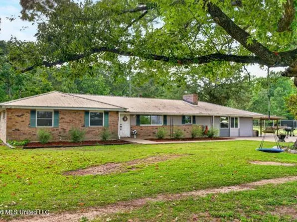 631 Red Hill Church Rd, Lumberton, MS 39455