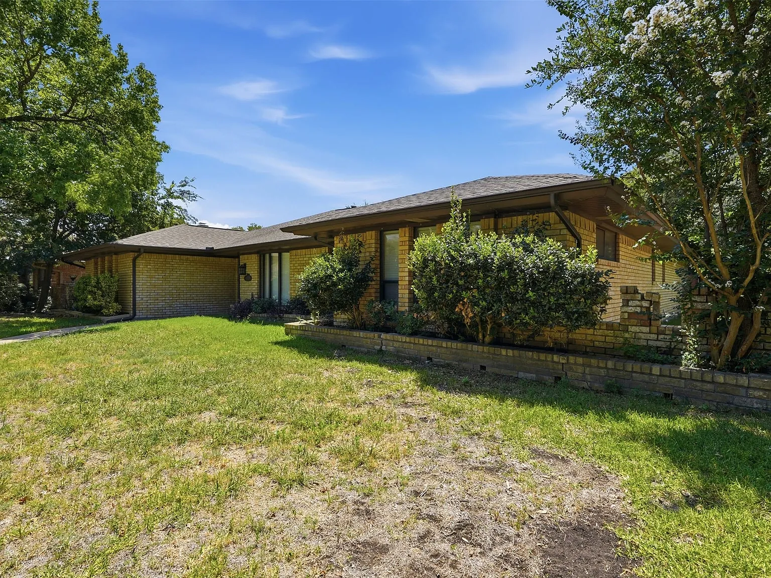 3 bed, 3.0 bath, 2202 sqft, $2,500 — Photo 4