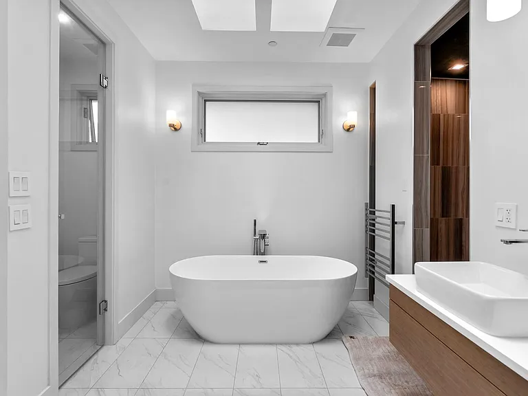 6010 Wilmett Rd — Photo 26