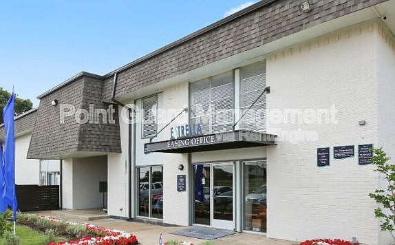 3rd image of 4574 W Kiest Blvd APT 1071