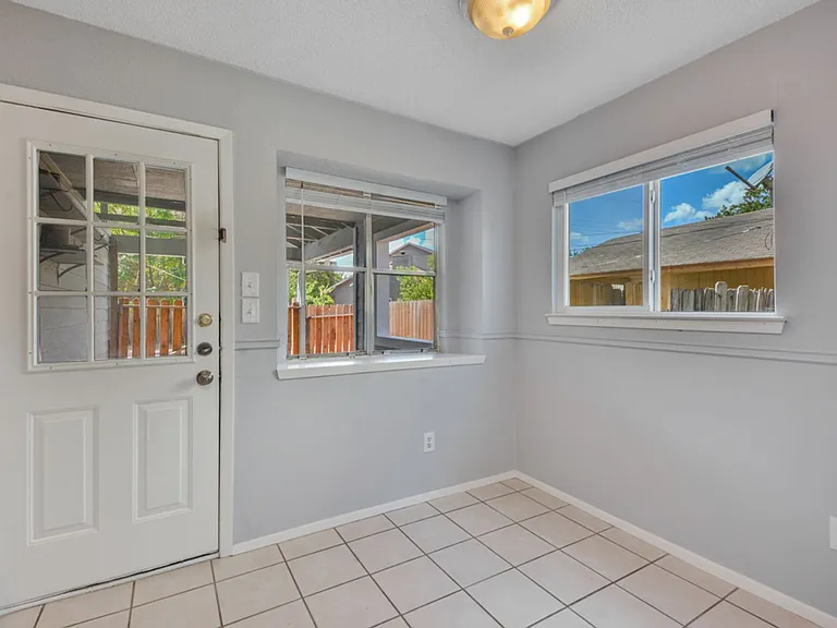 6020 Westcreek Dr #B — Photo 7