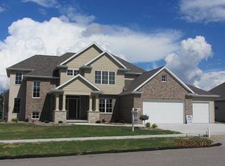 5528 N Rosemary Dr, Appleton, WI 54913