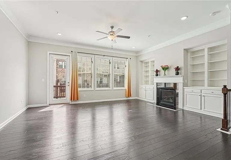 741 Topsail Ln — Photo 7