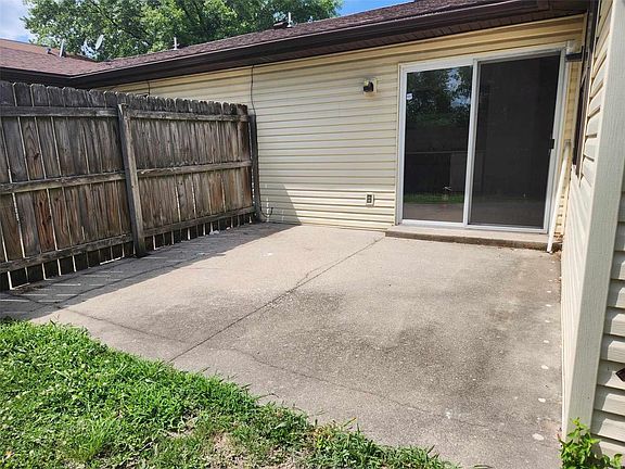 4th image of 18 Chase Park Dr
