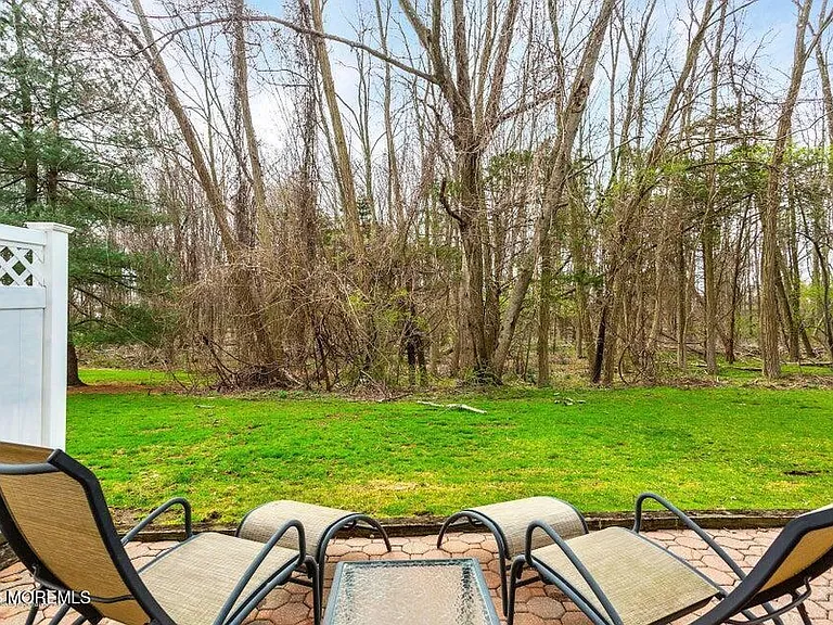 66 Secretariat Ct — Photo 25