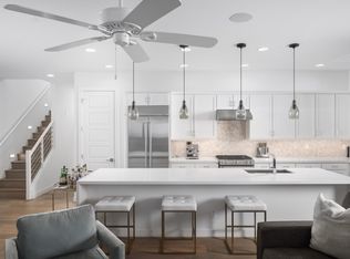 240 W Missouri Ave #29, Phoenix, AZ 85013