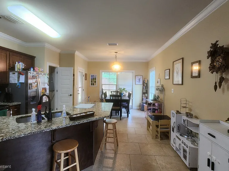 858 Linlen Ave — Photo 16