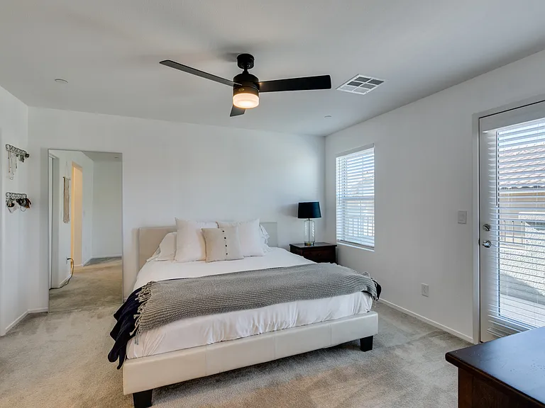 77 Alamere Falls Dr — Photo 31