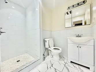 Rented by HOLTON REAL ESTATE INC.