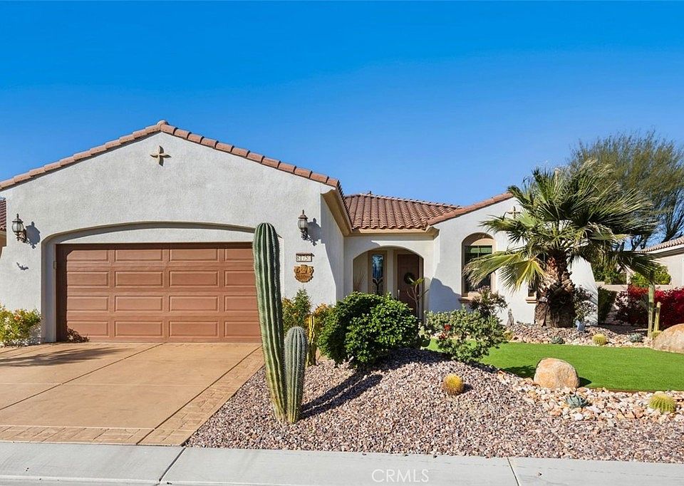 1st image of 81750 Camino Fuerte
