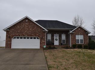 2359 Ellsworth Dr, Clarksville, TN 37043