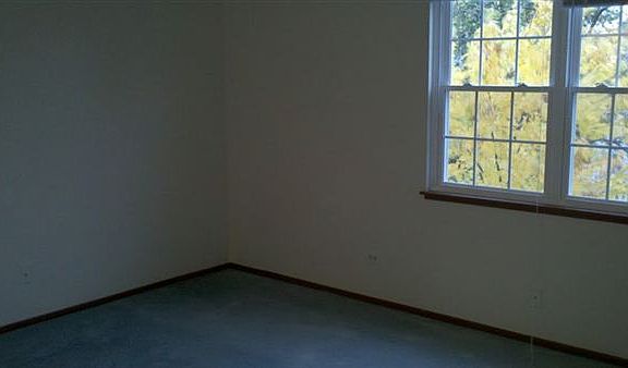 4th image of 2021 Westview Ln
