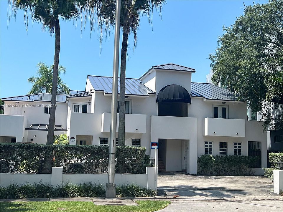 1st image of 2918 Bird Ave #8