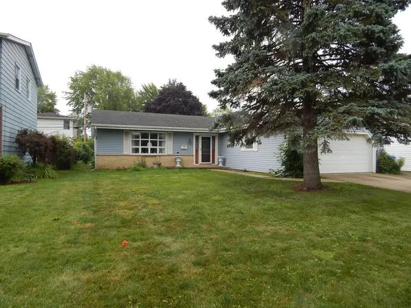 1807 W Catalpa Ln, Mount Prospect, IL 60056