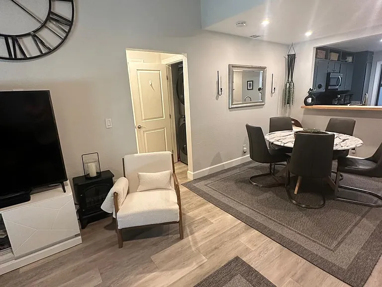 2401 Eilers Ln #904 — Photo 55