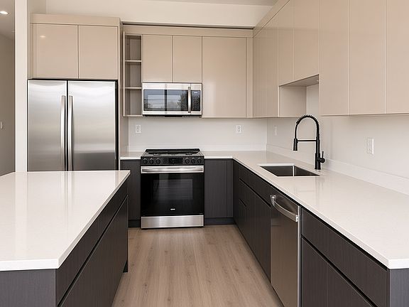 3rd image of 3001 W Cermak Rd #2F