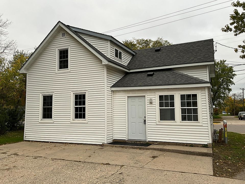 1st image of 214 W Minnesota St