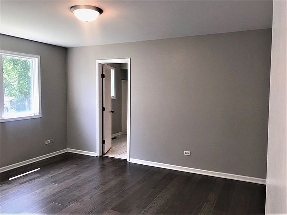 4th image of 132 Lake Hill Dr