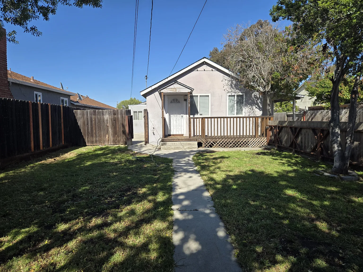 2 bed, 800 sqft, $2,700 — Photo 1