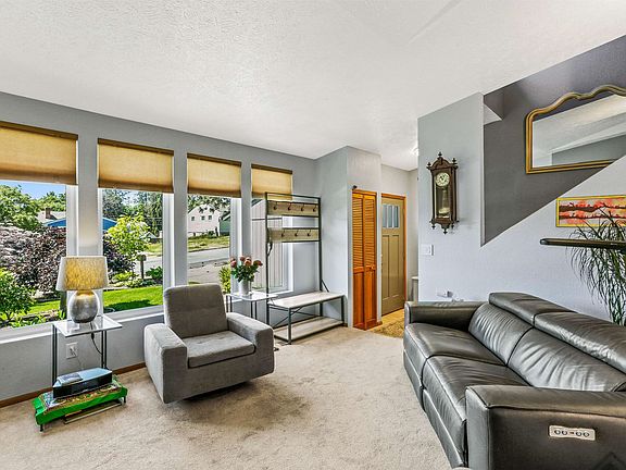 5th image of 4225 E 29th Ave