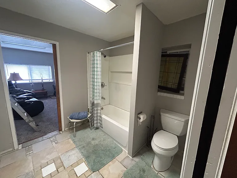 21504 Starrett Hill Dr — Photo 6