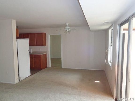 3rd image of 11 Fairhaven Ln #11