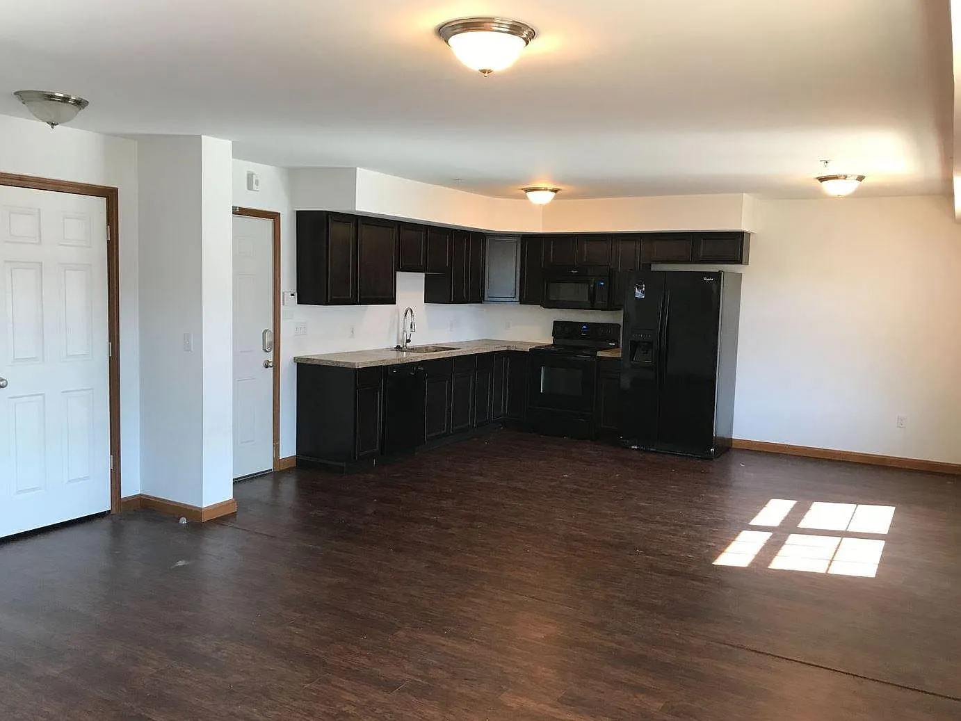 112 College Avenue — Photo 2