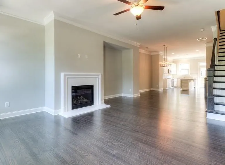 2286 McLean Chase SE — Photo 2