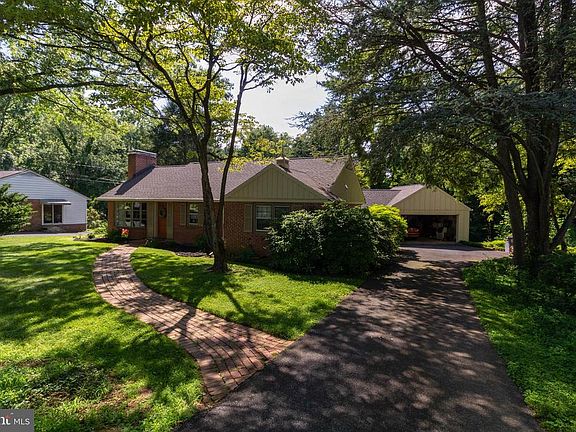 2nd image of 2304 Marlyn Dr