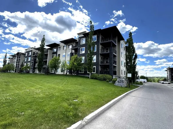 625 S Glenbow Dr #1103, Cochrane, AB T4C 0S9