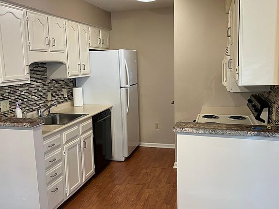 2nd image of 13 Coralberry Ct Building 1