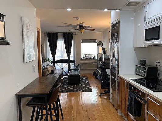 3rd image of 31-35 31st St #318
